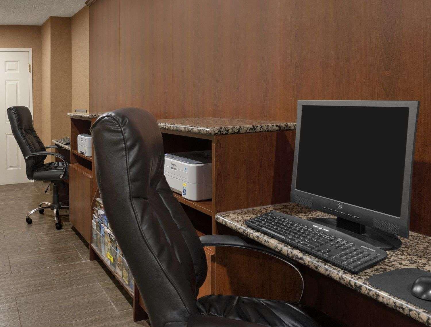 Baymont By Wyndham Hotel Lewisville