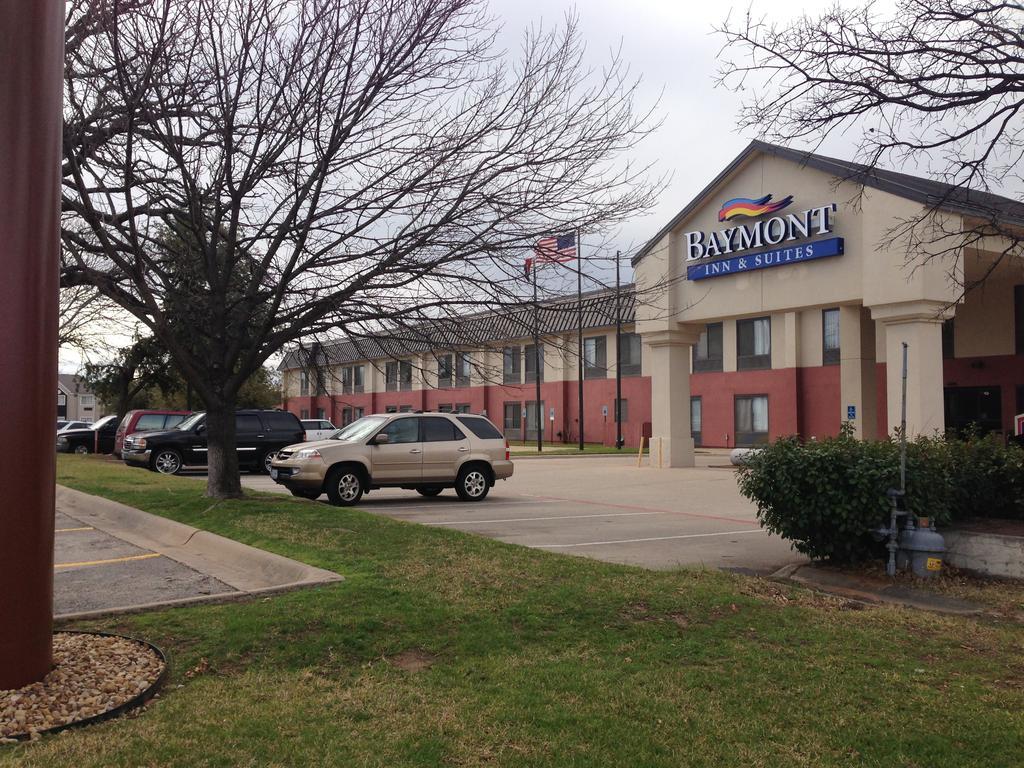Hotel Baymont By Wyndham Lewisville